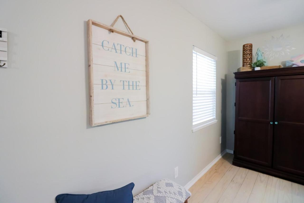 Sunny Daze Walk To Beach 2 Decks Pet Friendly Has A Mini Bar Galveston Ngoại thất bức ảnh