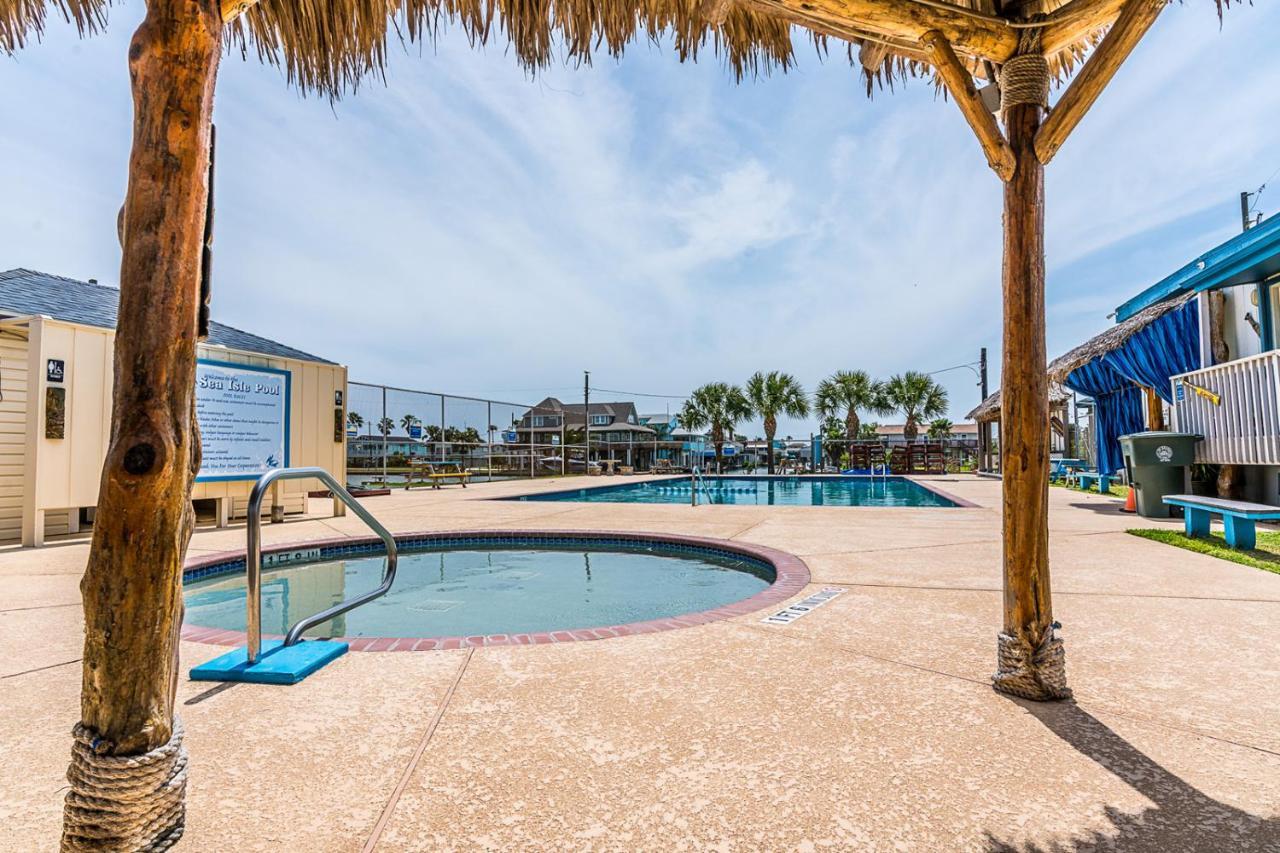 Sunny Daze Walk To Beach 2 Decks Pet Friendly Has A Mini Bar Galveston Ngoại thất bức ảnh